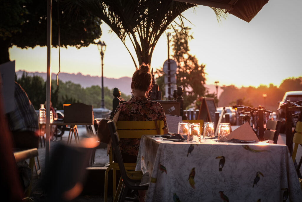 Pau Bld des Pyrenees terrasse restaurant ©1Duvetpour2